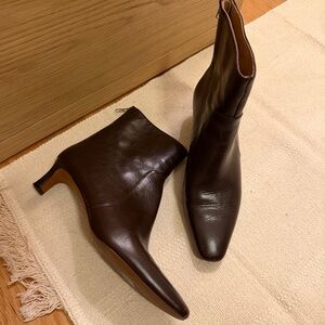 Madewell Elegant Brown Leather Ankle Boots